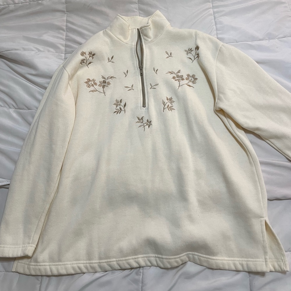 White quarter up with flowers on the front